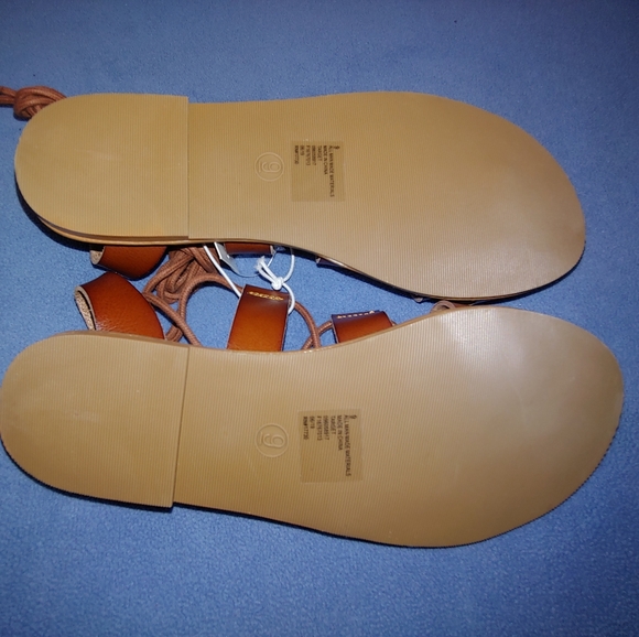 💚 Universal Thread gladiator sandal - Picture 4 of 5